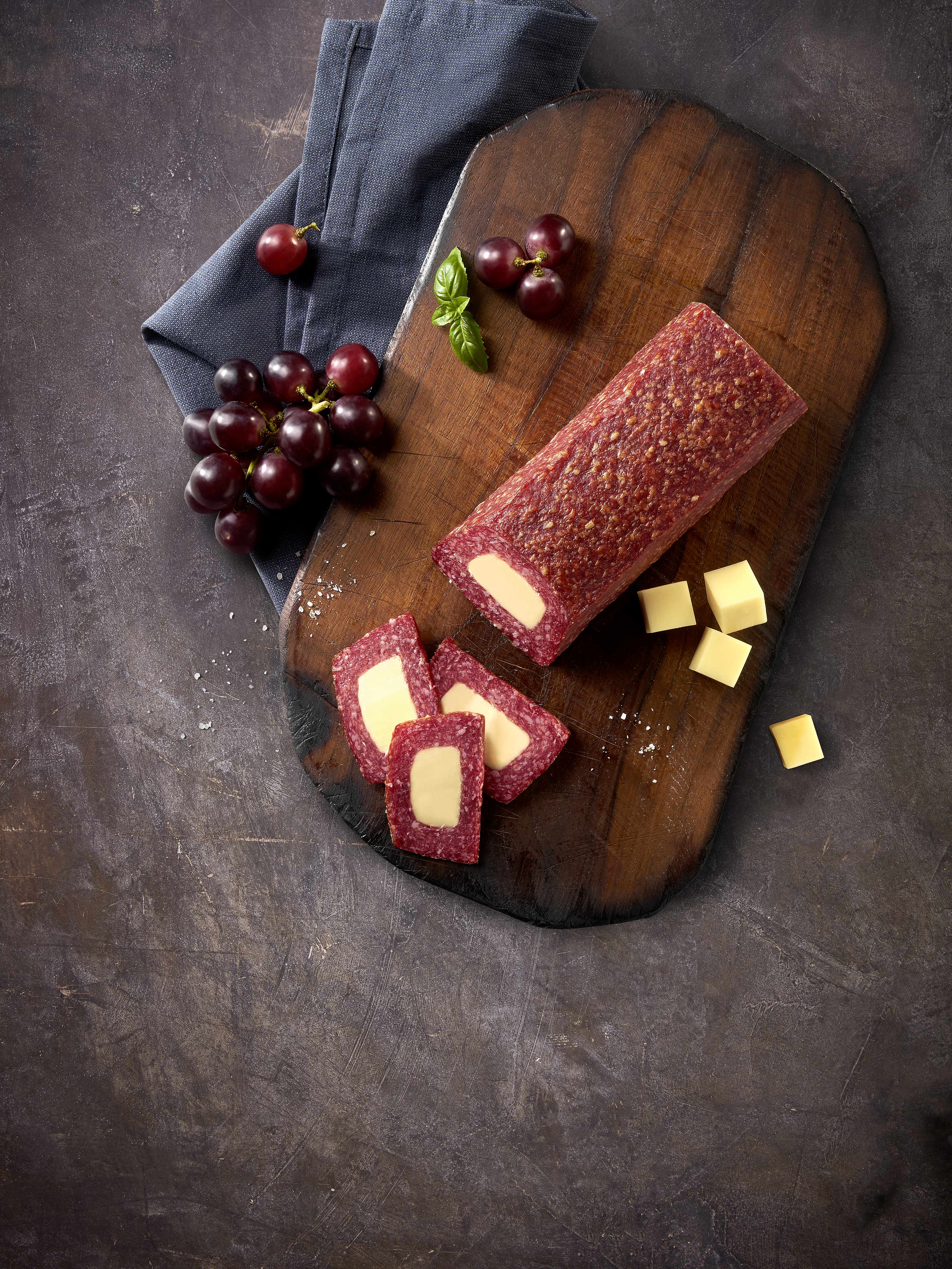 4500 Reinert Premium Cheesali Ambiente-hoch RGB