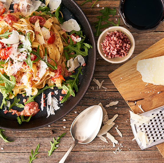 Tagliatelle mit Reinert Schinken Nuggetz herzhaft