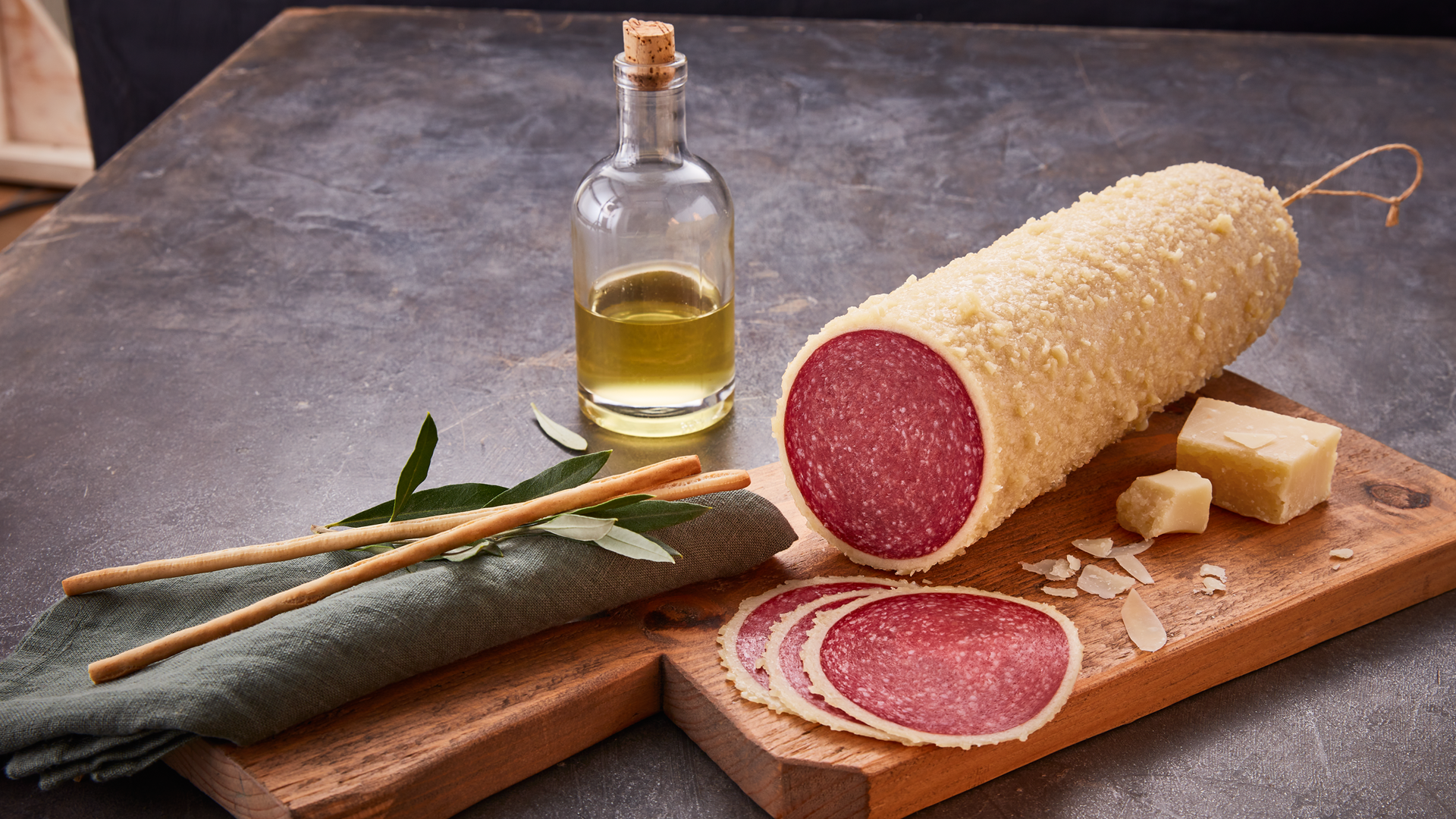17 Header Reinert Theke Premium-Salami Parmesali 16011 02715