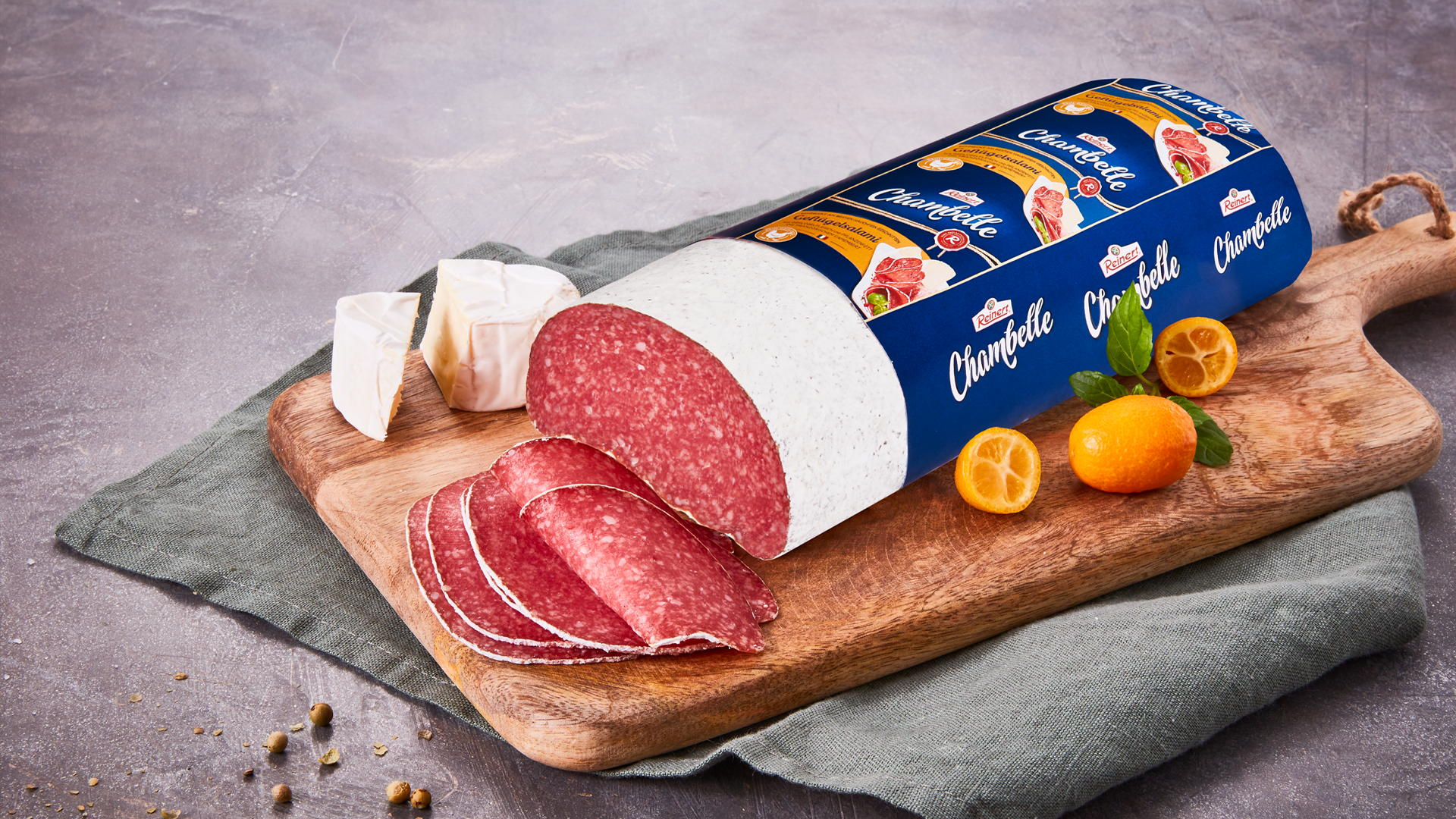 22 Header Reinert Theke Reinert Chambelle Gefluegelsalami 03502